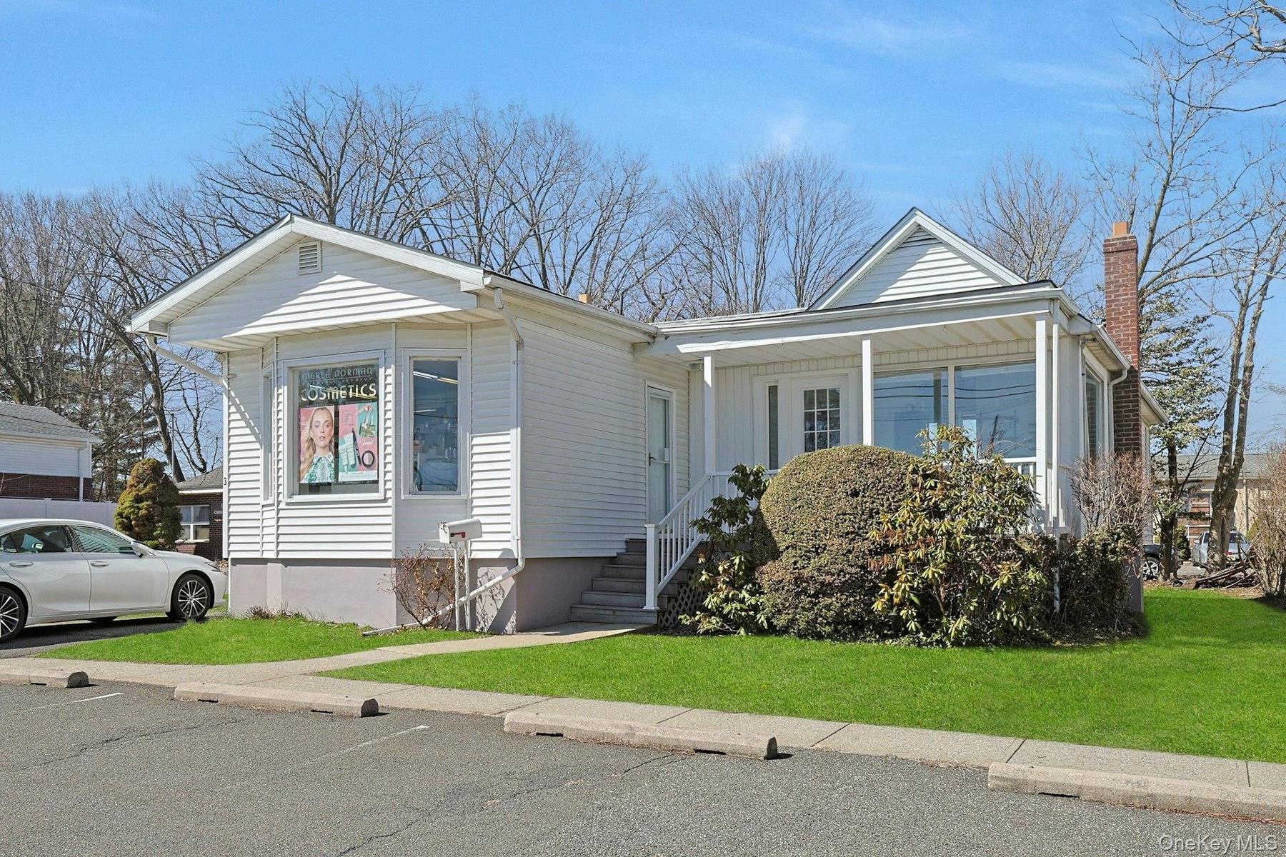 Welcome to this sweet spot at 3 Grandview Ave.