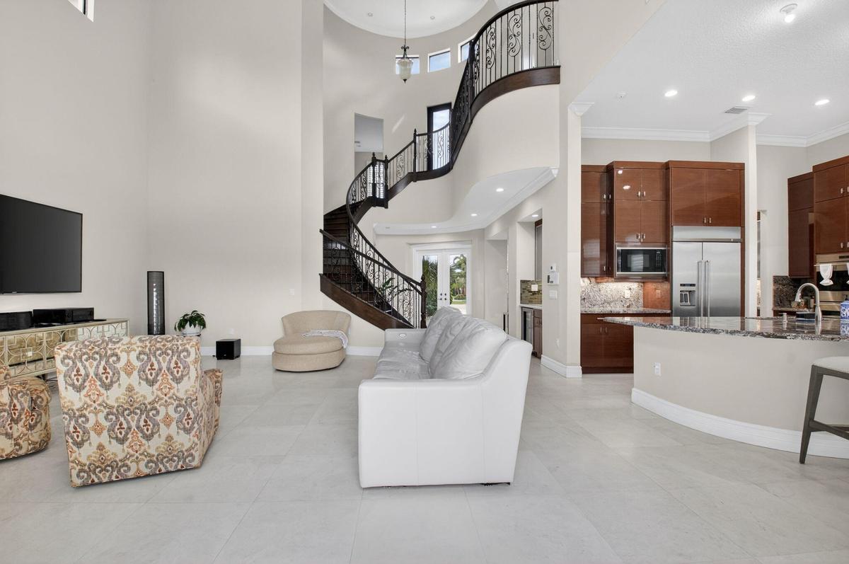 SIDE VIEW OF LIVING ROOM