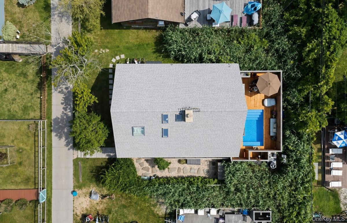 AI staged - top view