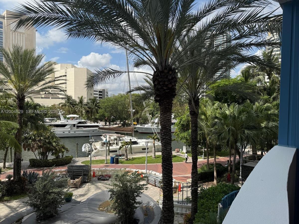 Nestled behind the balcony, this exquisite Ying Yang fountain enhances the outdoor space with its calming sound, promoting balance and positive energy