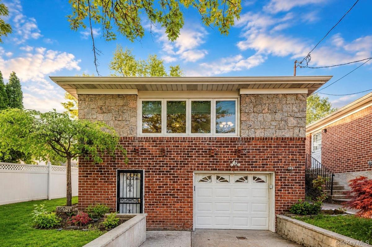 160-11 24th Ave, Whitestone, NY 11357