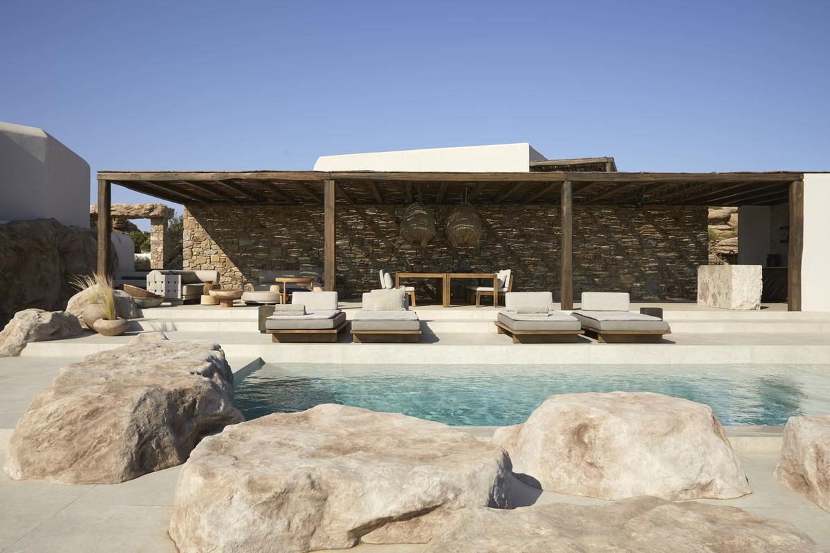 Sanctum Blanc Estate Villa for Rent in Mykonos - Swimming Pool