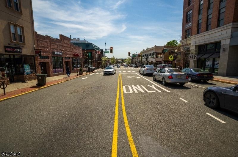 Exterior Street