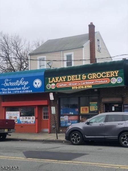 Store front with Apt