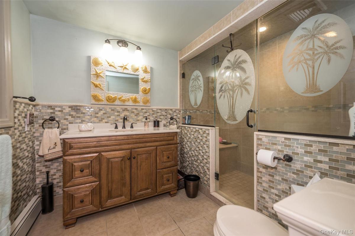 Stunning first floor full bathroom