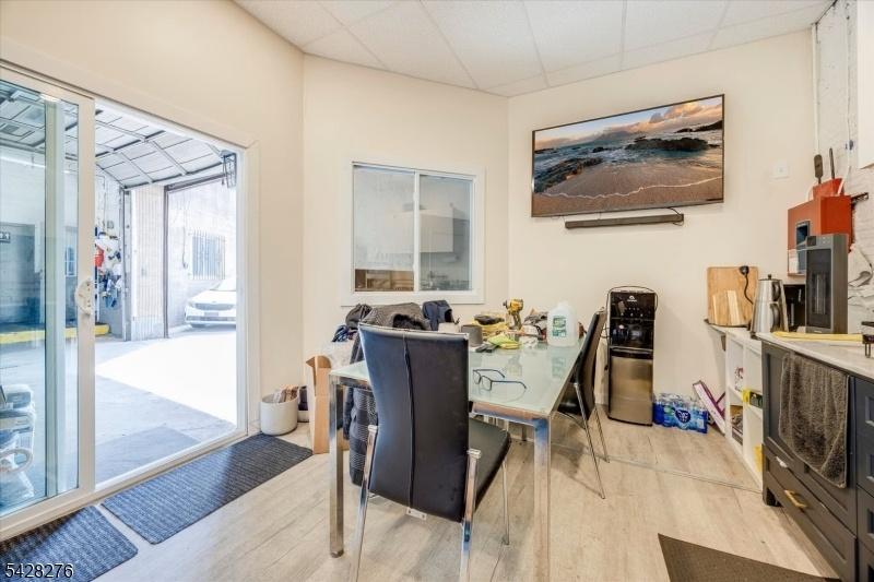 Kitchen area