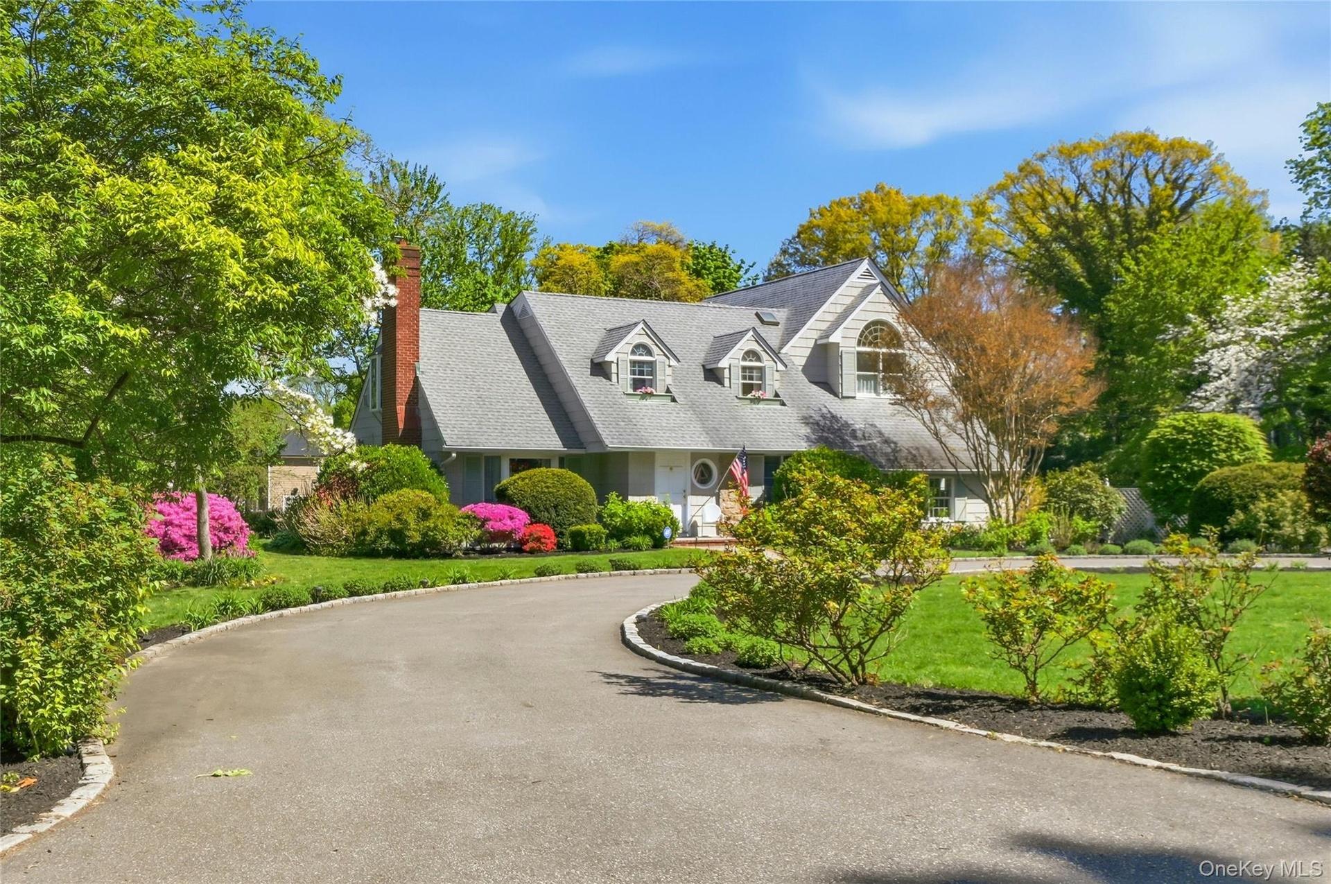 welcoming circular driveway