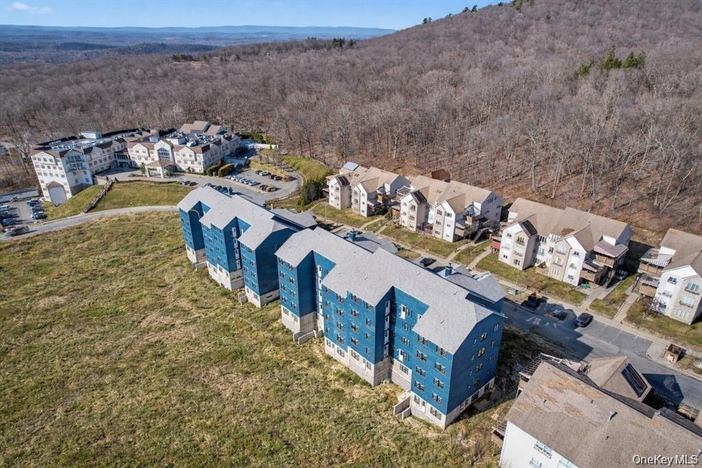 Aerial view of property and surrounding area