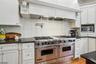 Gourmet Eat-in Kitchen