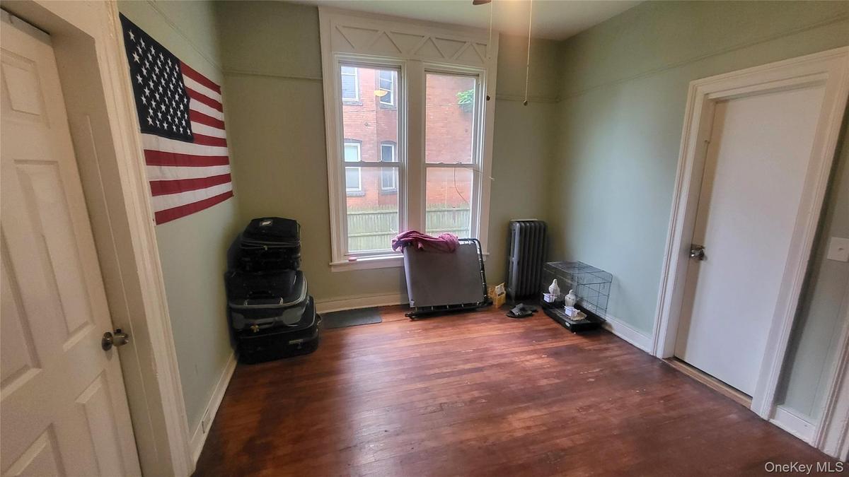 APT 1W Living Room
