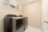 laundry room / washer & dryer convey