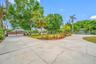 Circular driveway