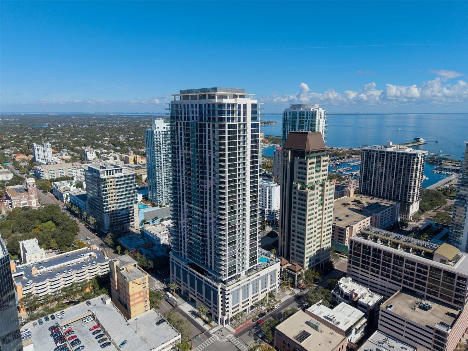 Art House Luxury Condominium