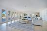 Living room 4