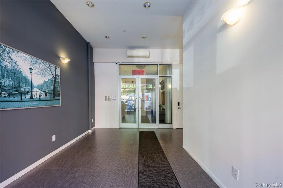 Building lobby featuring recessed lighting