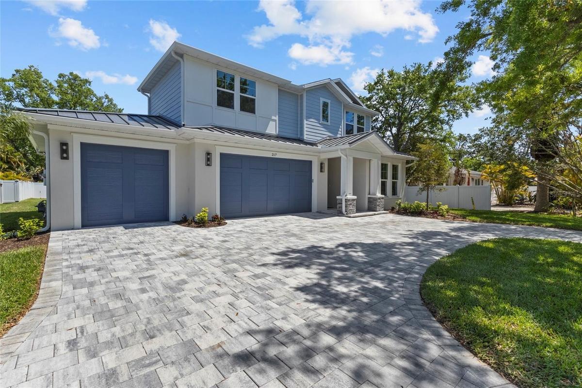 Wide Circular Paver Driveway