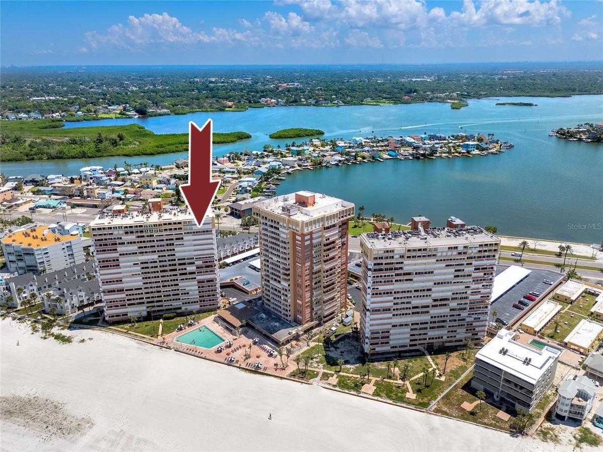 Front to back waterviews. Bayview from the front door and beach views from the wrap-around balcony