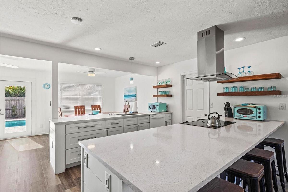 Plenty of Quartz Counter Space!