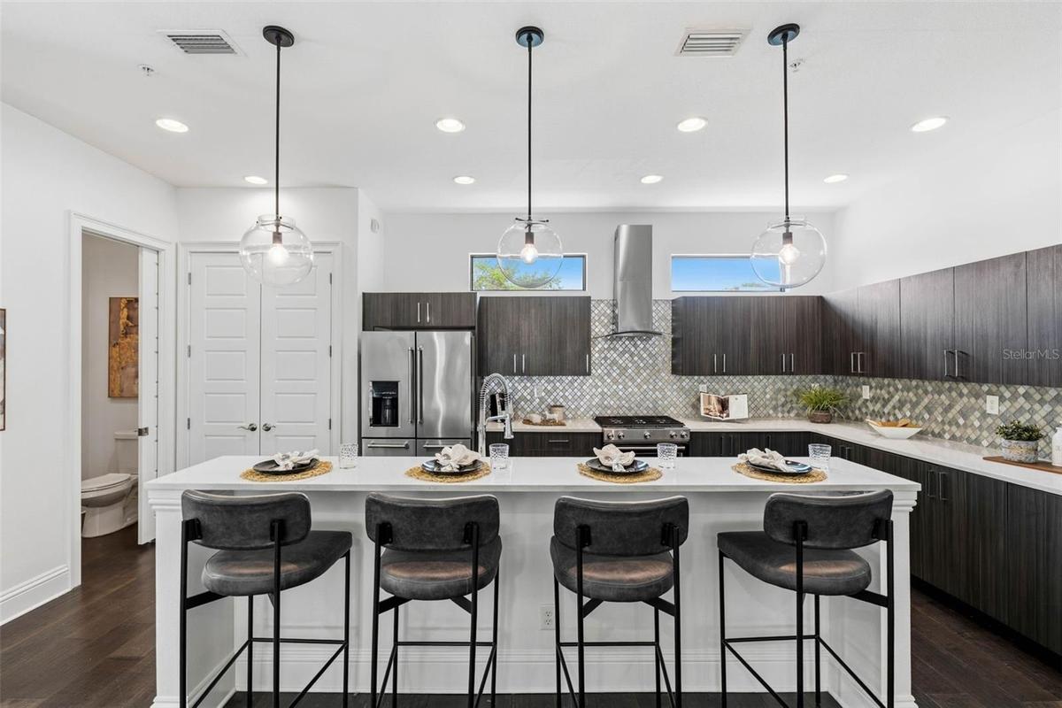 Contemporary Kitchen