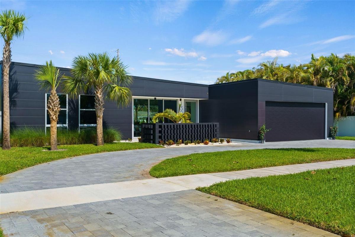2025 Custom Build. Contemporary Elegance Sets This Home Apart!