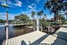 Outdoor shower after your day out on the Gulf