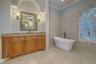 Free standing tub