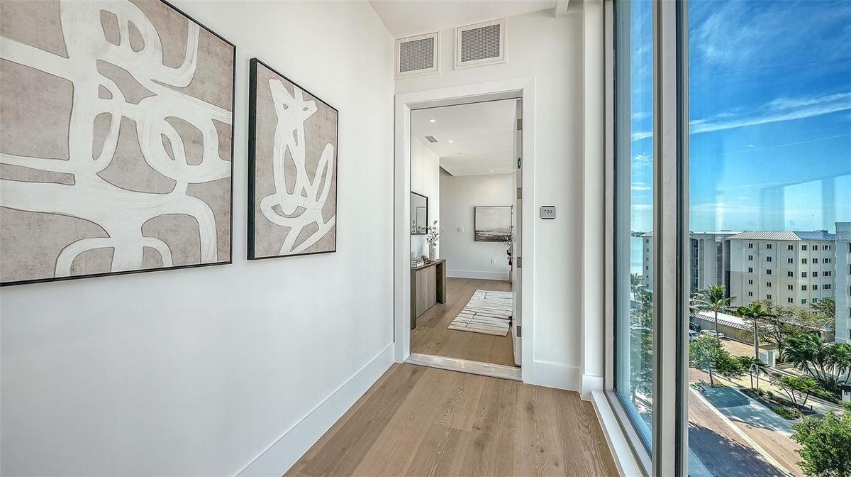 Private Foyer