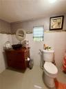 Bathroom apt 1
