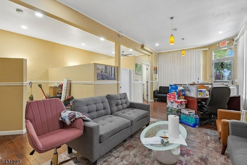1st Floor Office
