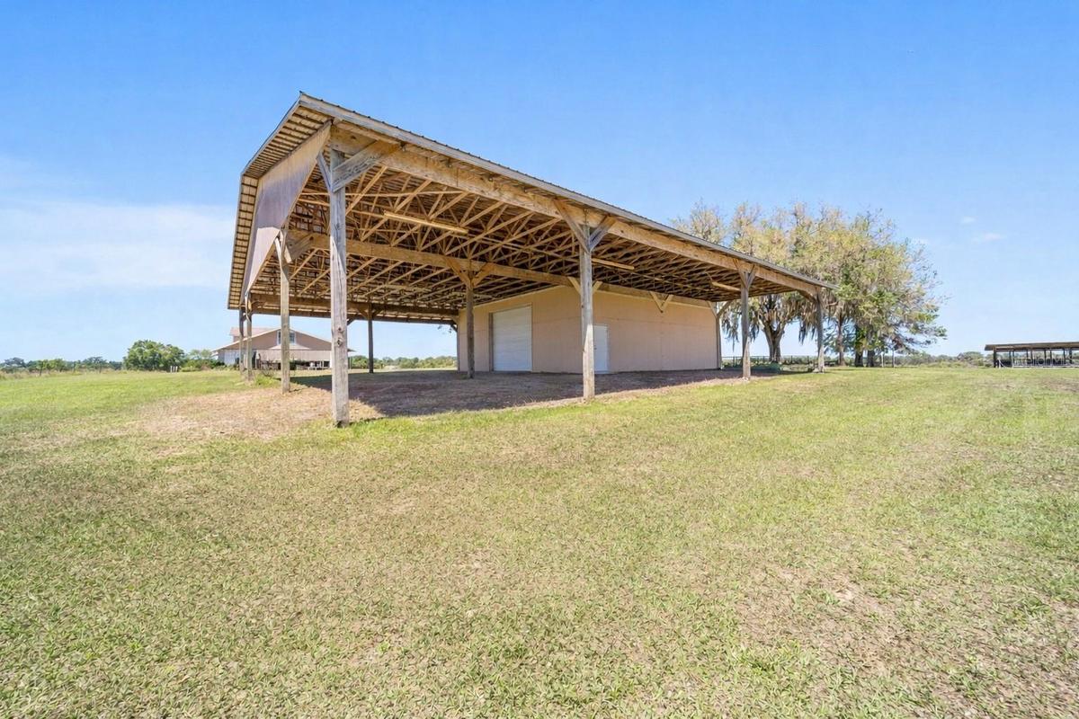 Workshop/polebarn