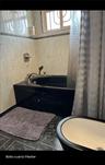 Baño con bañera / Bathroom with tub