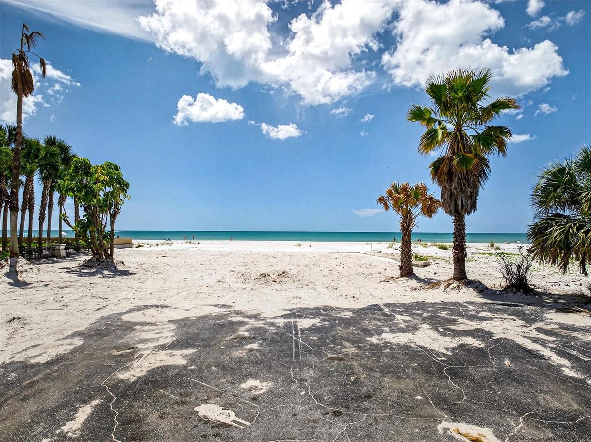 13642 GULF Blvd.