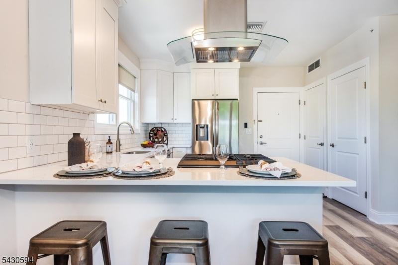 Breakfast Bar
