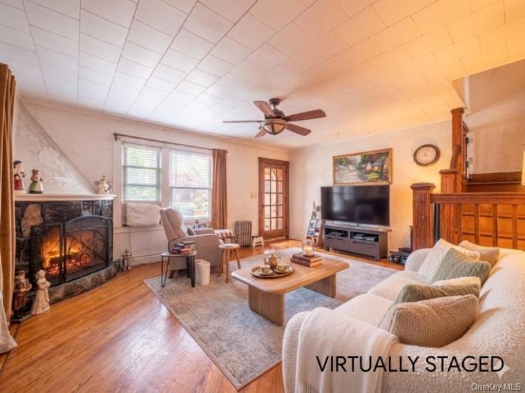 Virtually staged living room