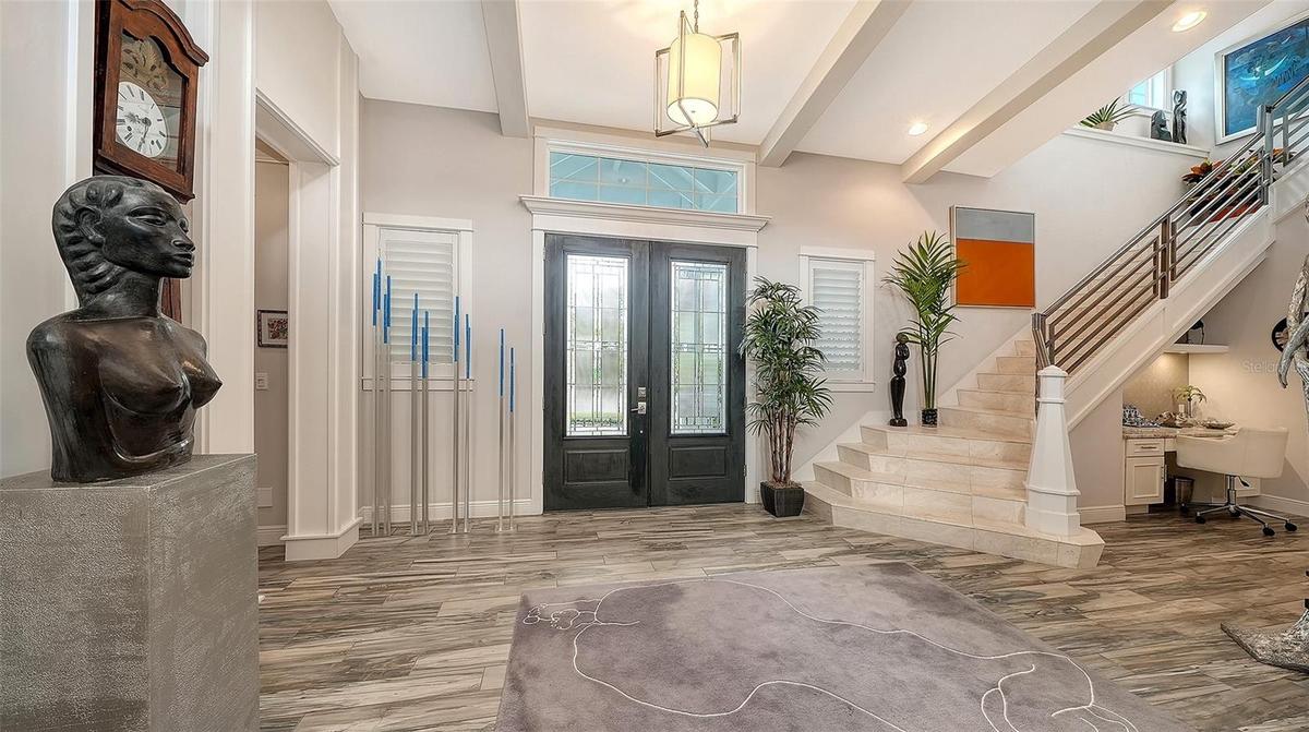 Looking back towards the front door you'll appreciate all the architectural touches