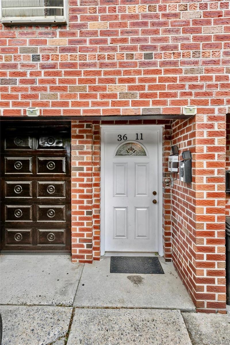 2nd & 3rd Floor Entrance