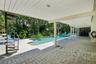 Pool/coverd lanai