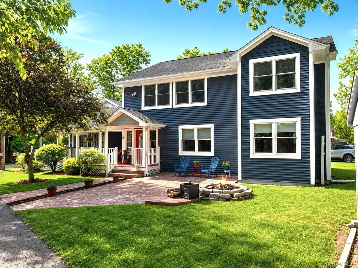 Welcome to your lovely lake home!