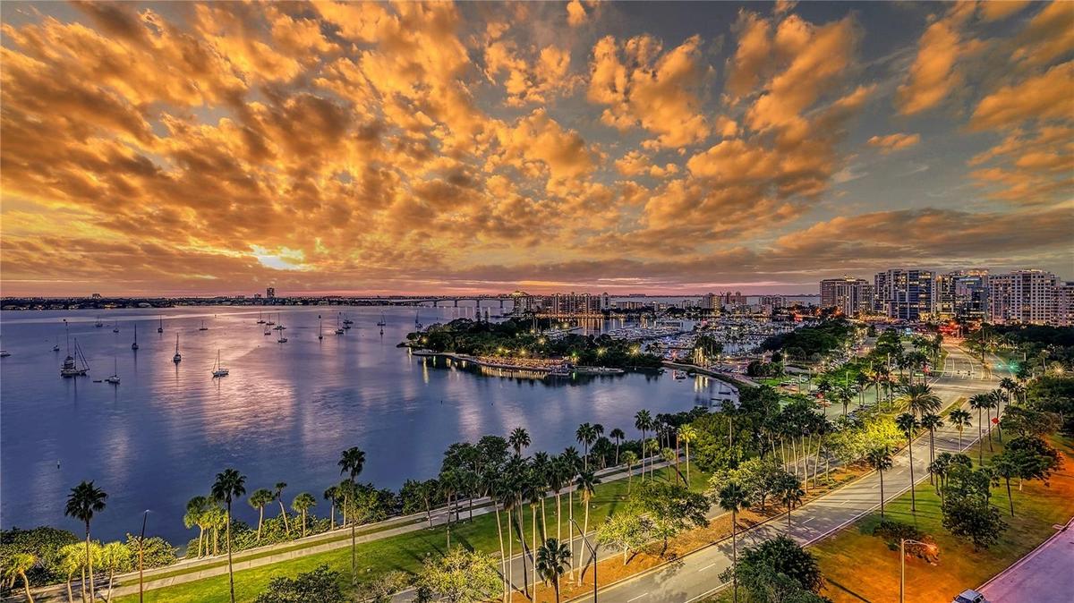 Experience stunning Sarasota sunset all year 'round!