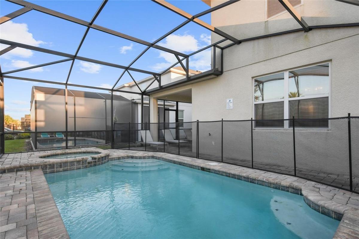 8931 AMELIA DOWNS