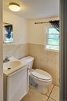 Bathroom (Unit 2)