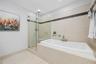 Jetted tub!