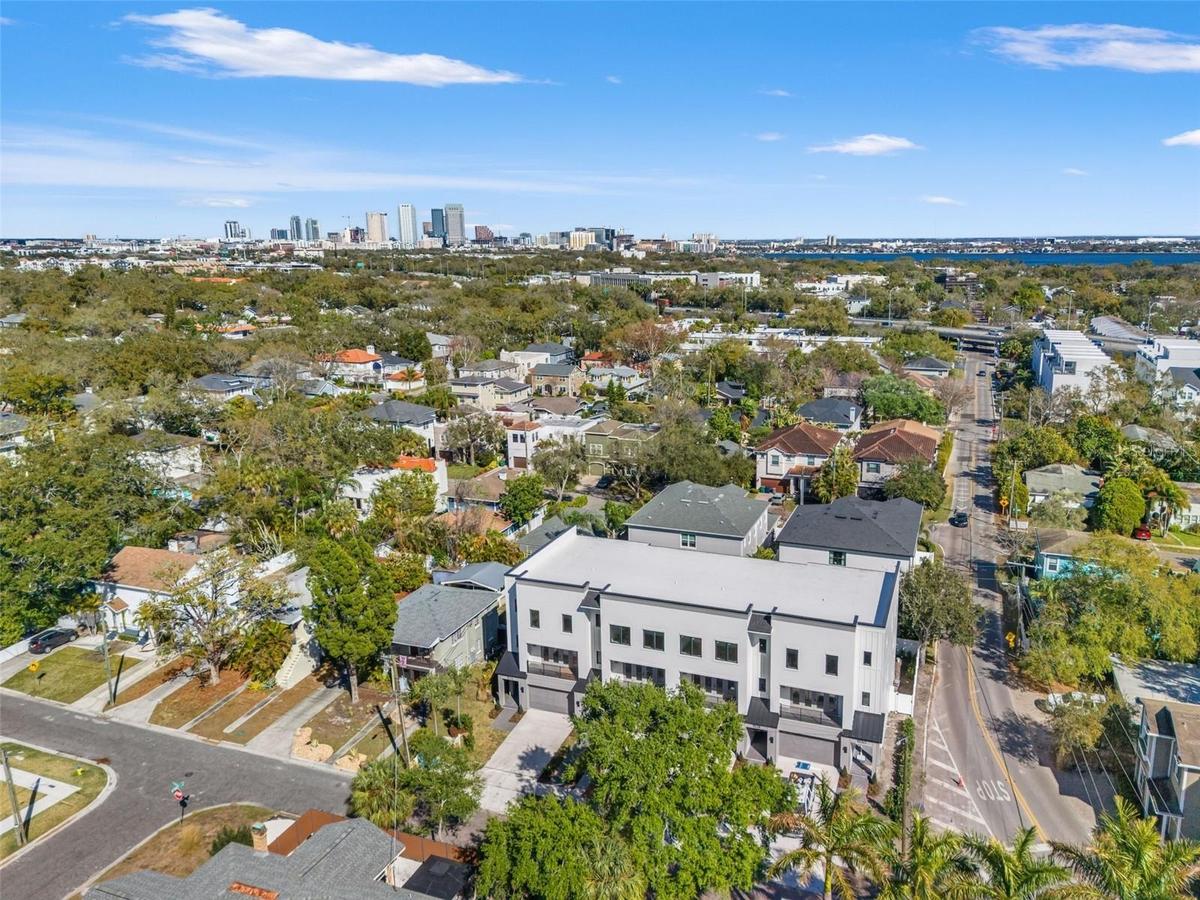 Amazing location. Close to downtown