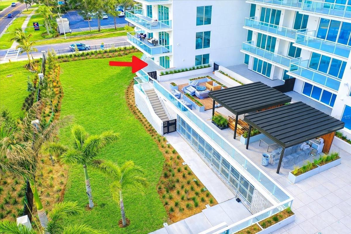 Unit 103 - Unique Direct Access to Pool & Outdoor Amenities