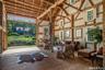 Barn