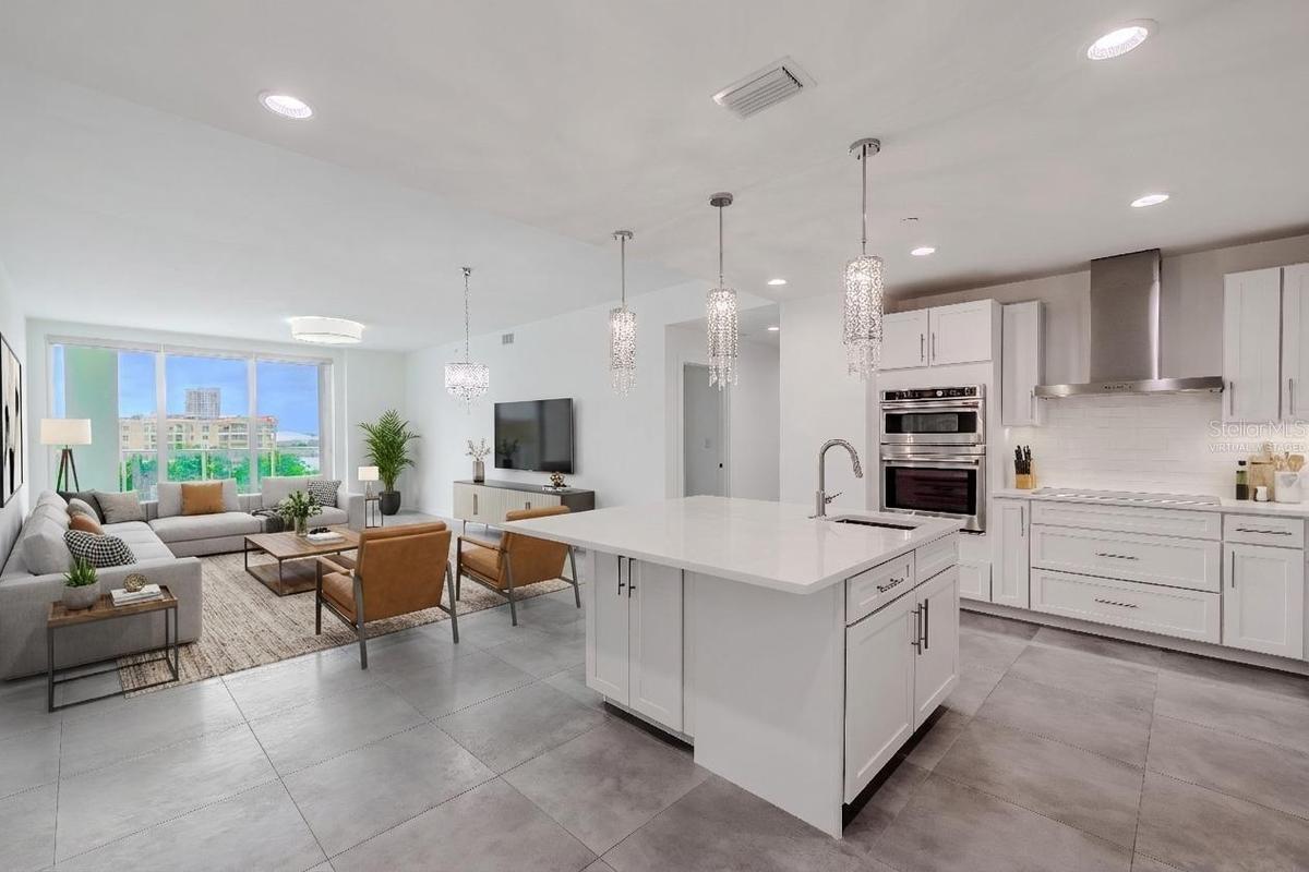 Perched on the 7th floor of Marina Bay 880, this 3-bedroom, 4-bath luxury penthouse-style residence showcases stunning panoramic views of the Intracoa