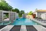 Heated, Salt water pool and spa. City street to pool seat in less than one hour.