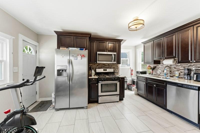 kitchen 2 apt 1