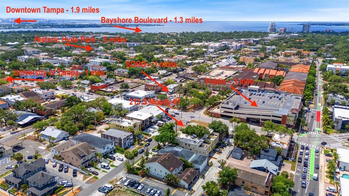 Unbeatable location! SOHO restaurants & bars (.1 miles), Publix (.1 miles), Hyde Park (.5 miles) University of Tampa (1 mile), Bayshore Boulevard (1.3