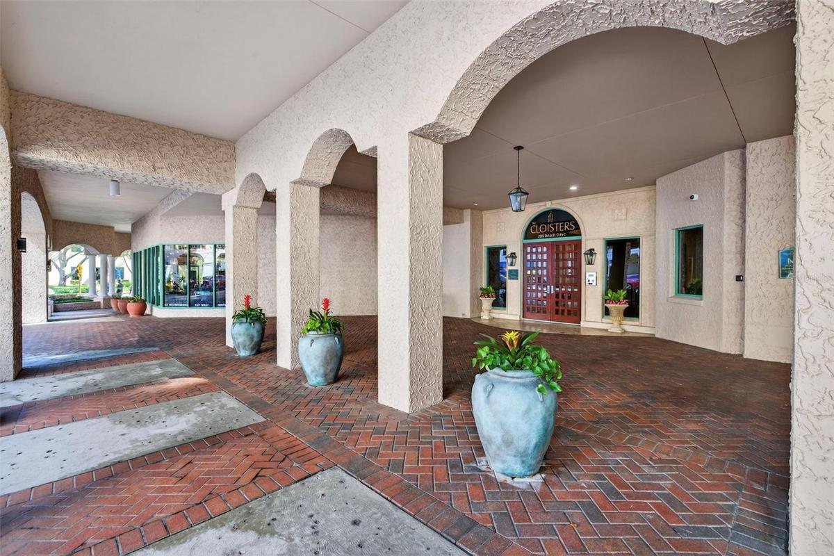 Front - Cloisters on Beach Drive
